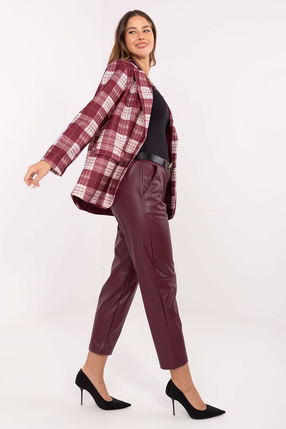  Women trousers model 219384 Rue Paris 