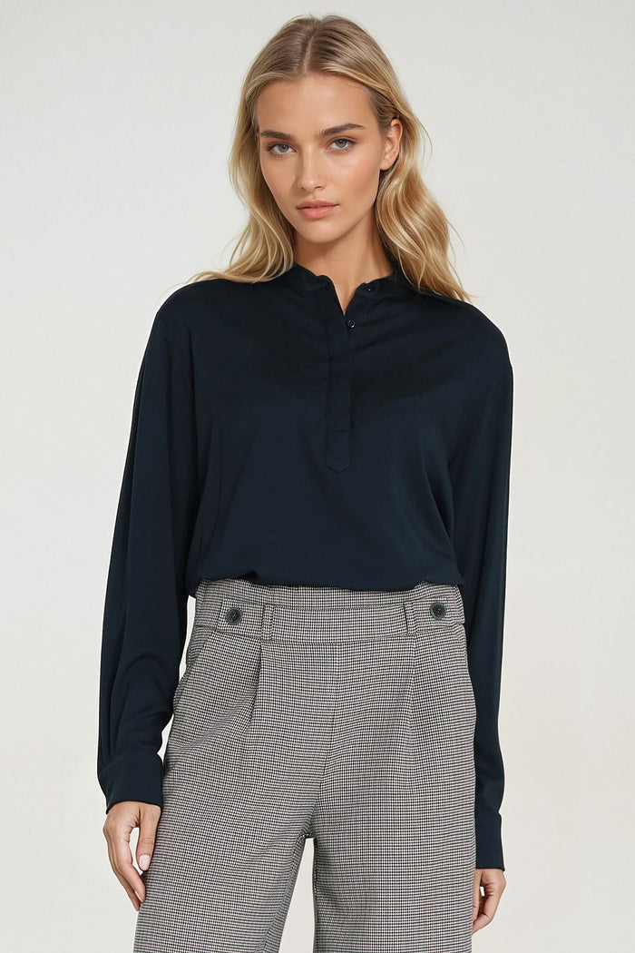 Blouse model 219775 Nife 