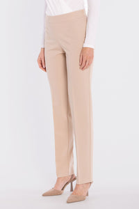  Women trousers model 227762 Stylove 