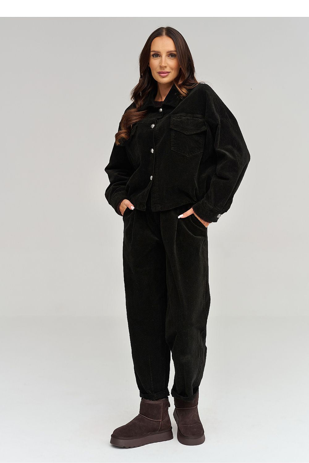  corduroy trousers model 232017 Makadamia 