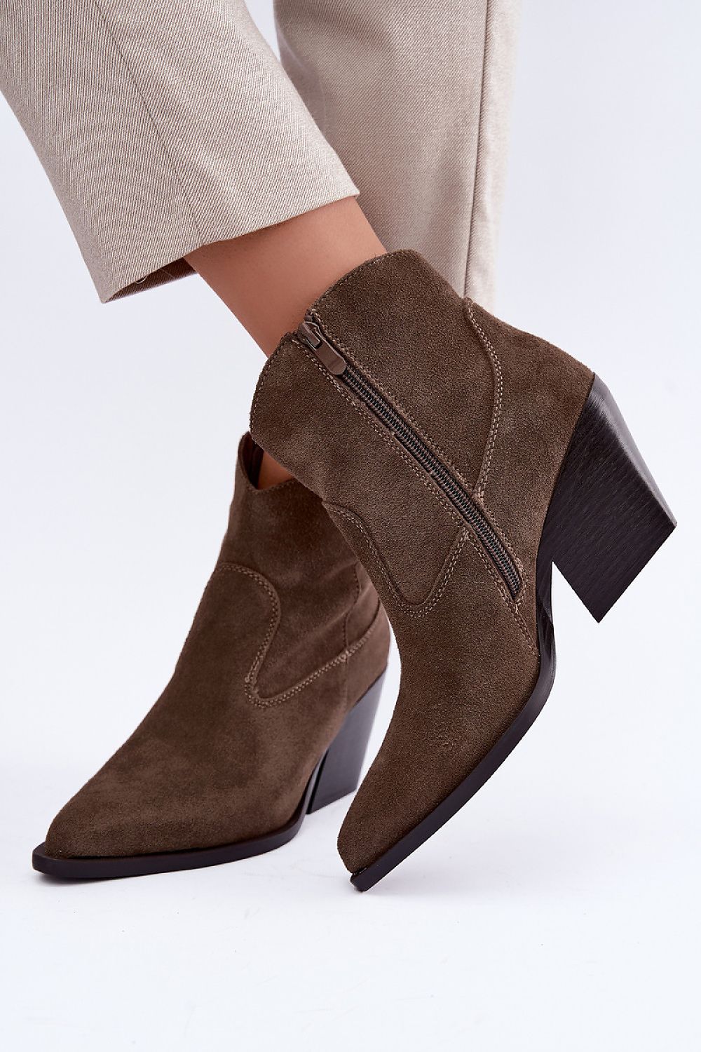  Heel boots model 232348 Step in style 