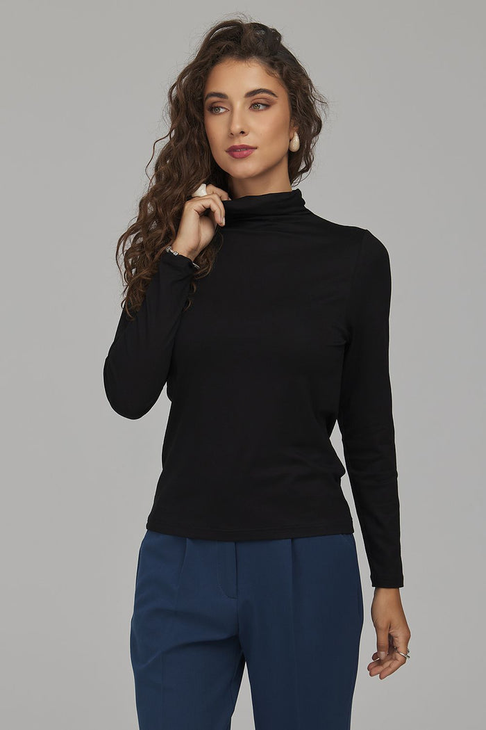 Blouse model 232507 Nife 