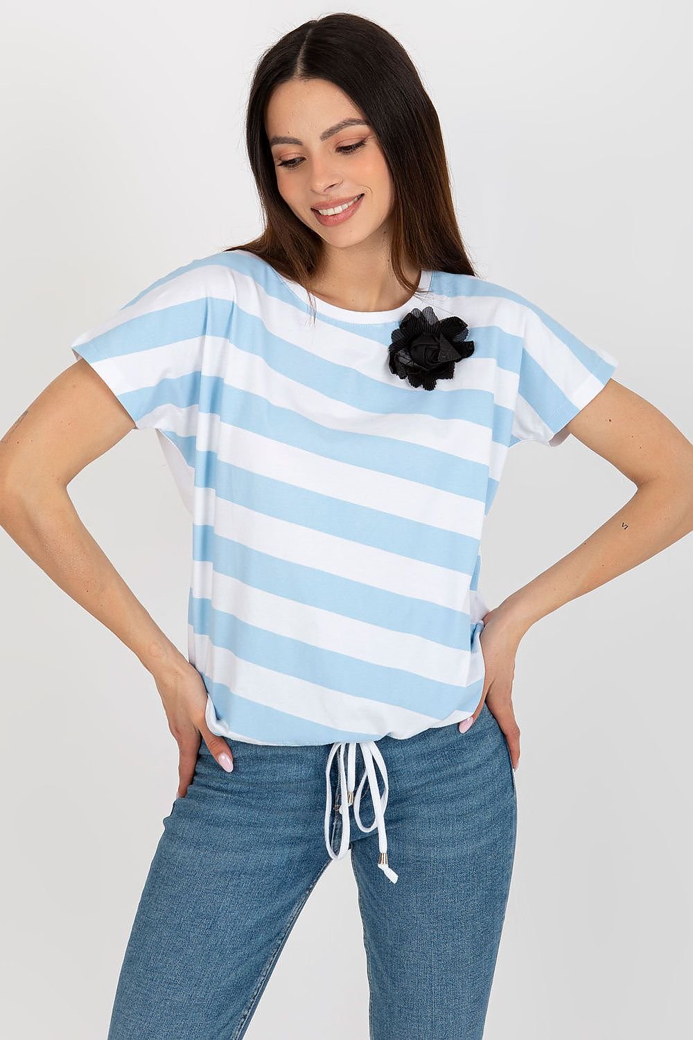 Blouse model 180943 Relevance