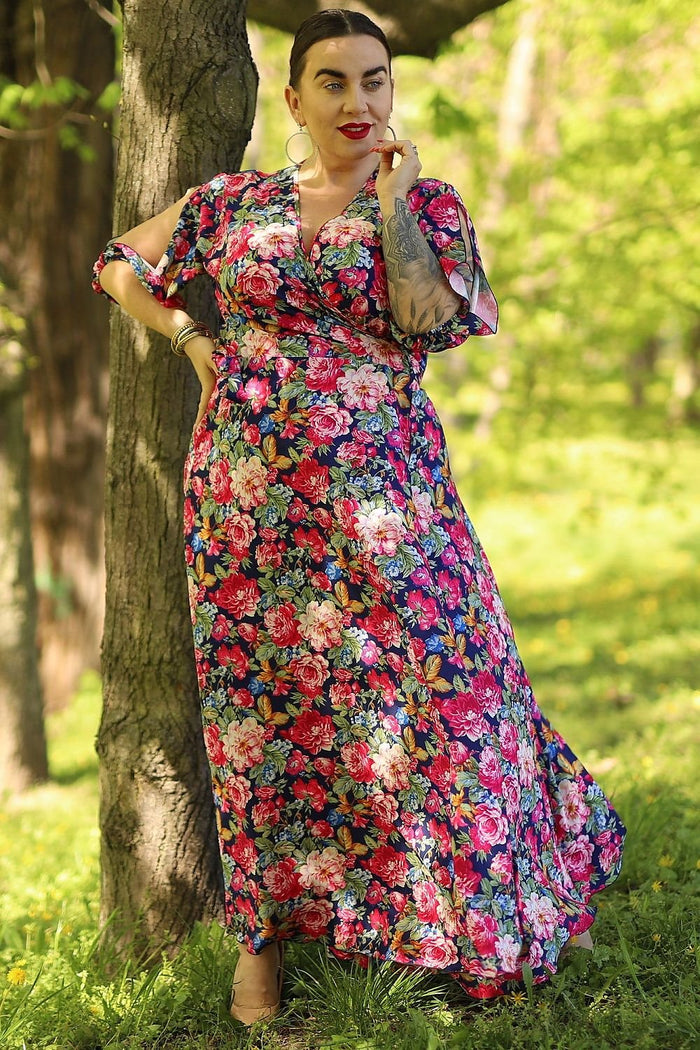 Plus size dress model 182186 Karko