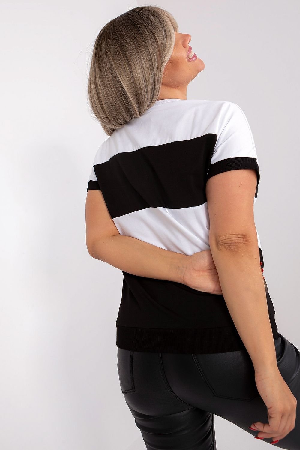 Plus size blouse model 182736 Relevance