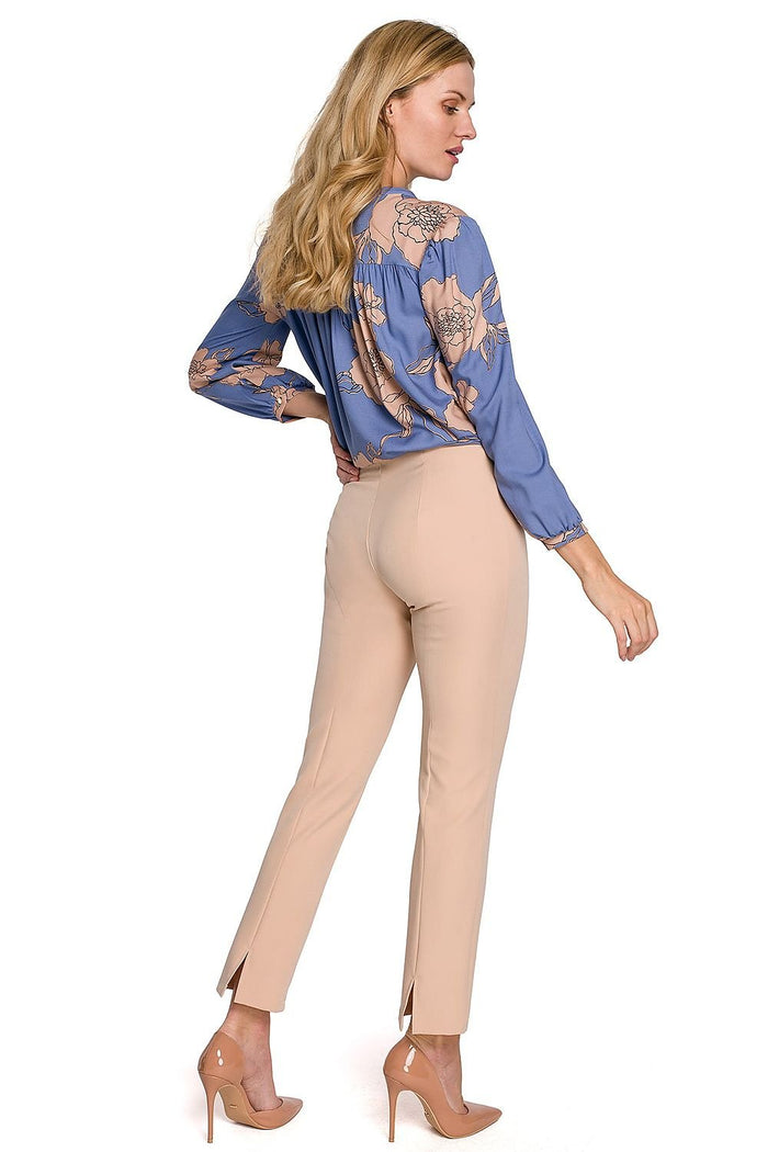 Women trousers model 153817 Makover